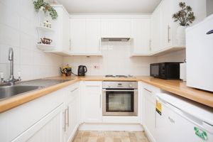 KITCHEN- click for photo gallery